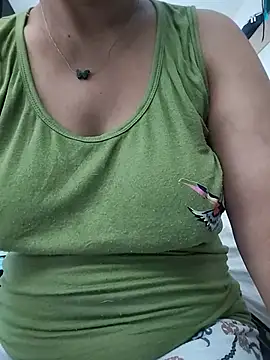 amira567 online show from July 16, 2026, 12:33 pm