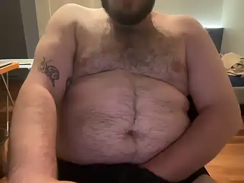 Snapshot of dirtyspitbearwhrrr chatting on June 15, 2026, 9:50 pm dirtyspitbearwhrrr online show from June 15, 2026, 9:50 pm
