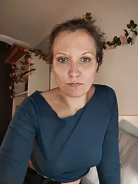 Snapshot of Candy_Cougar chatting on June 3, 2026, 6:49 am Candy Cougar online show from June 3, 2026, 6:49 am