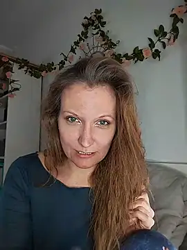 Snapshot of Candy_Cougar chatting on June 9, 2026, 6:58 am Candy Cougar online show from June 9, 2026, 6:58 am