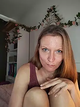 Snapshot of Candy_Cougar chatting on June 21, 2026, 7:00 am Candy Cougar online show from June 21, 2026, 7:00 am