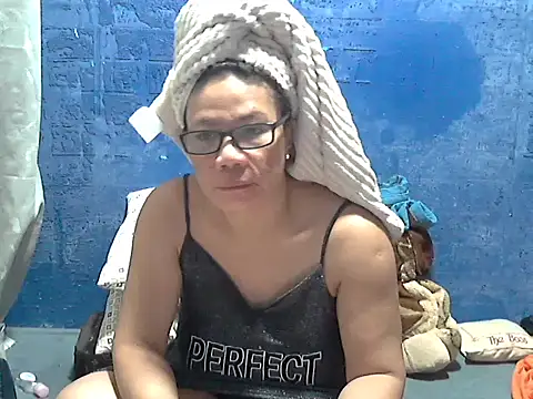 Snapshot of hotchilimom chatting on June 27, 2026, 10:09 am hotchilimom online show from June 27, 2026, 10:09 am