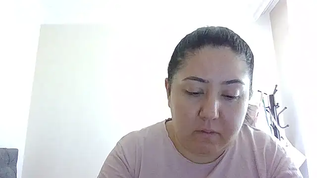 IsabellaJacobs online show from July 12, 2026, 4:58 am