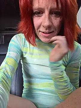 Snapshot of PoppyBoop chatting on June 2, 2026, 5:53 am PoppyBoop online show from June 2, 2026, 5:53 am