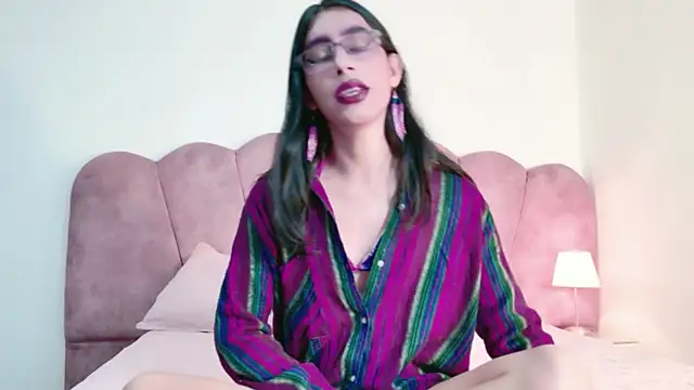 Alexadomina22 online show from May 21, 2026, 7:10 pm