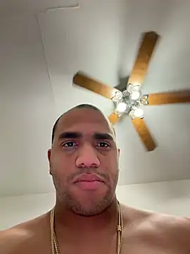 Snapshot of Carr97 chatting on July 20, 2026, 9:39 pm Carr97 online show from July 20, 2026, 9:39 pm