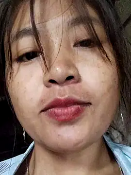 Tryphena online show from May 9, 2026, 2:17 am