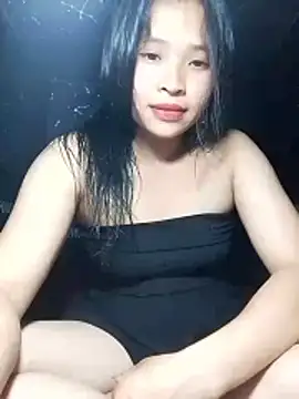 Lucky-lux online show from May 7, 2026, 6:41 am