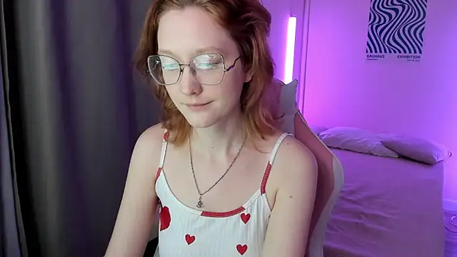 LunaTerry online show from May 16, 2026, 10:36 am