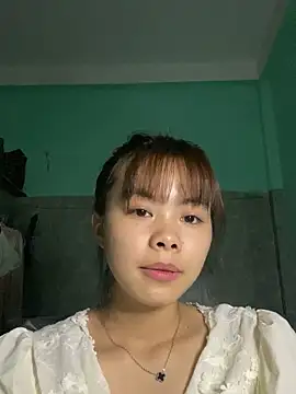 Cry sexy online show from May 16, 2026, 8:07 pm