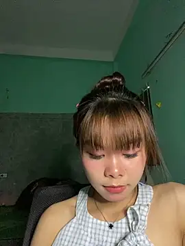 Cry sexy online show from May 26, 2026, 2:18 am