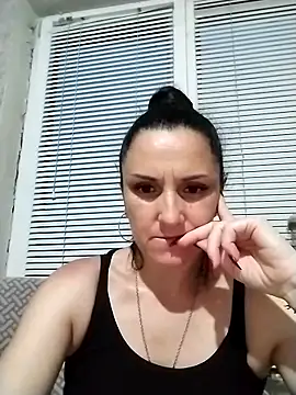 MillaMia45 online show from May 23, 2026, 5:50 pm