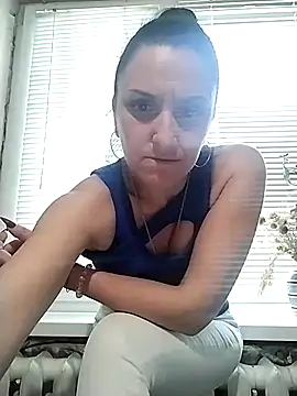 MillaMia45 online show from May 24, 2026, 3:17 pm