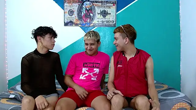 wild boys zs online show from May 31, 2026, 5:59 am