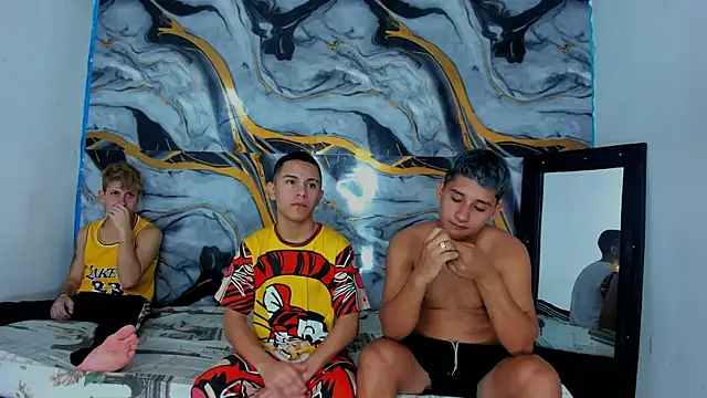 wild boys zs online show from July 29, 2026, 5:16 am