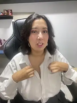 Snapshot of saramaSS chatting on May 12, 2026, 3:58 am saramaSS online show from May 12, 2026, 3:58 am