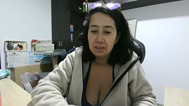 Snapshot of saramaSS chatting on May 31, 2026, 1:47 am saramaSS online show from May 31, 2026, 1:47 am