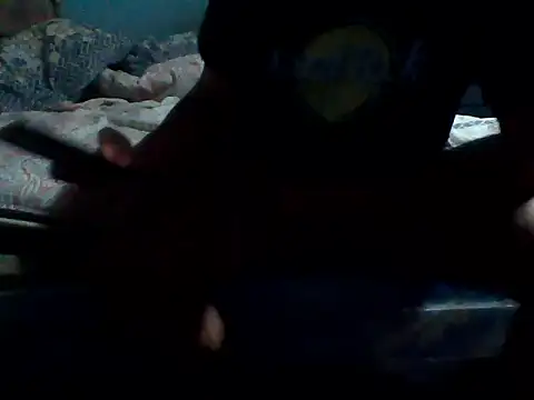 Snapshot of Martin106 chatting on June 7, 2026, 6:55 pm Martin106 online show from June 7, 2026, 6:55 pm