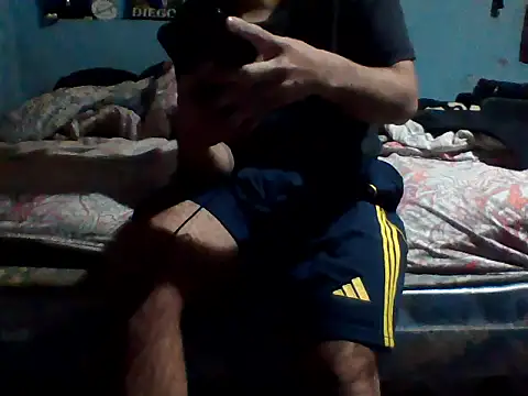Snapshot of Martin106 chatting on June 9, 2026, 1:39 am Martin106 online show from June 9, 2026, 1:39 am