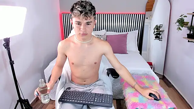 Valerius Angel online show from July 11, 2026, 12:35 am