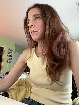 Raevyn online show from May 21, 2026, 4:14 pm