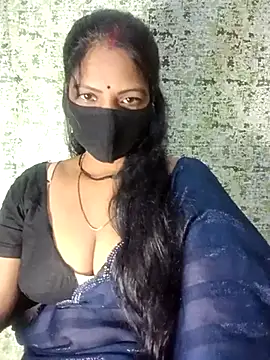 Juli 80 online show from July 9, 2026, 11:36 am