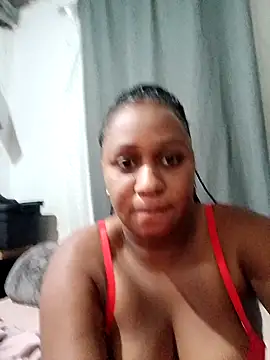 Traysbea93 online show from May 6, 2026, 4:01 pm