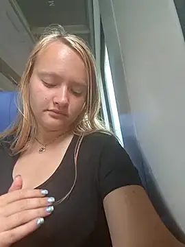 Sexycouple3518 online show from July 8, 2026, 8:08 am