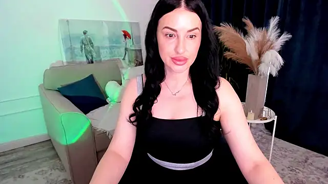 Snapshot of HoneyBlossome chatting on June 2, 2026, 4:36 am HoneyBlossome online show from June 2, 2026, 4:36 am