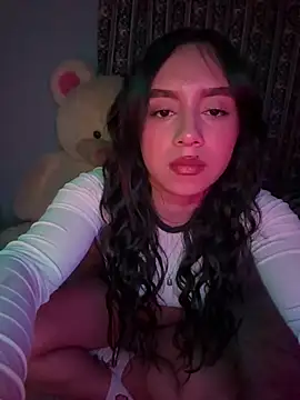 juli 06 online show from May 9, 2026, 3:45 am