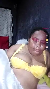 ChubbyMidgetxxx19 online show from July 23, 2026, 9:57 pm