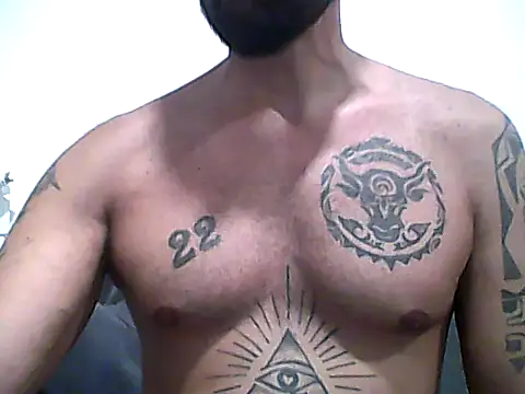 Alessandromagno8 online show from May 28, 2026, 5:43 pm