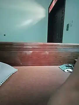 Snapshot of -Lytina- chatting on July 19, 2026, 6:17 am -Lytina- online show from July 19, 2026, 6:17 am
