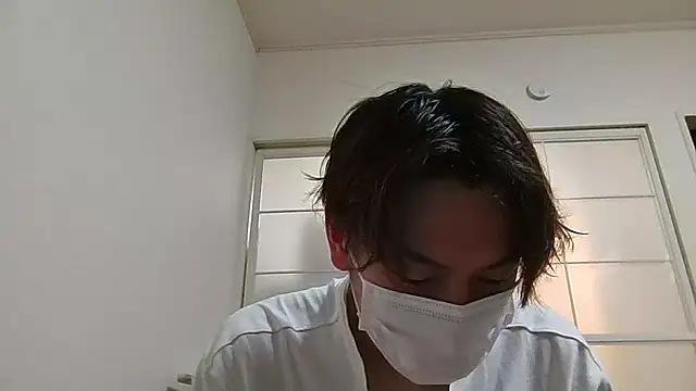 Shun-3721 online show from May 19, 2026, 3:18 pm