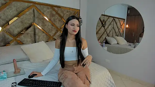 Tink fox online show from July 3, 2026, 2:40 am