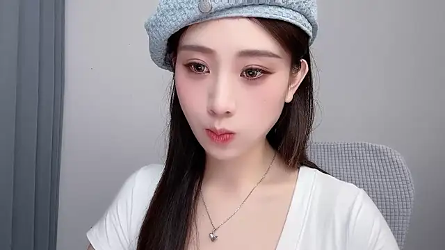  222Mia online show from June 27, 2026, 12:22 pm
