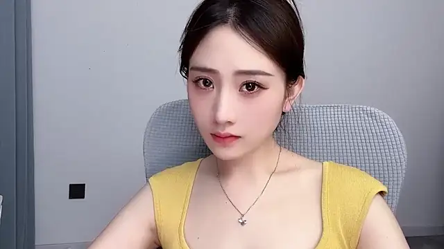  222Mia online show from June 28, 2026, 5:02 am