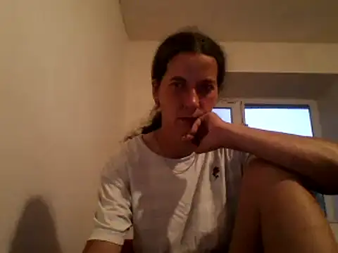 Snapshot of DanicaFey chatting on June 25, 2026, 6:12 pm DanicaFey online show from June 25, 2026, 6:12 pm