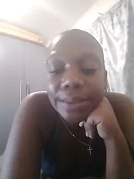 INNOCENTSLUT25 online show from May 26, 2026, 9:22 pm