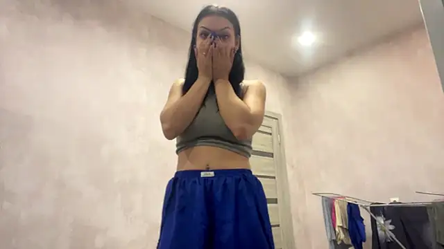 Snapshot of AiEsquer chatting on June 3, 2026, 7:19 pm AiEsquer online show from June 3, 2026, 7:19 pm