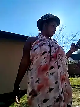 JuicyHoney 01 online show from July 4, 2026, 7:47 am