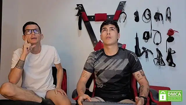 Banana and Cherry online show from May 10, 2026, 4:06 am