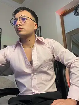 Dereck Klain online show from May 27, 2026, 7:44 pm