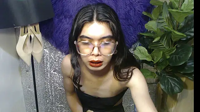 RoseAmarie online show from June 9, 2026, 6:58 am