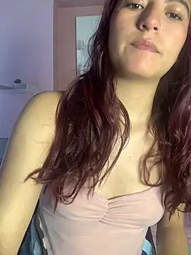 EveRave Pink online show from May 24, 2026, 1:27 pm