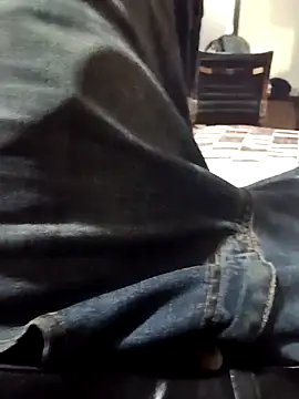 Travis465 online show from July 13, 2026, 2:47 am