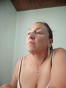 dangerous milf online show from July 18, 2026, 4:44 pm