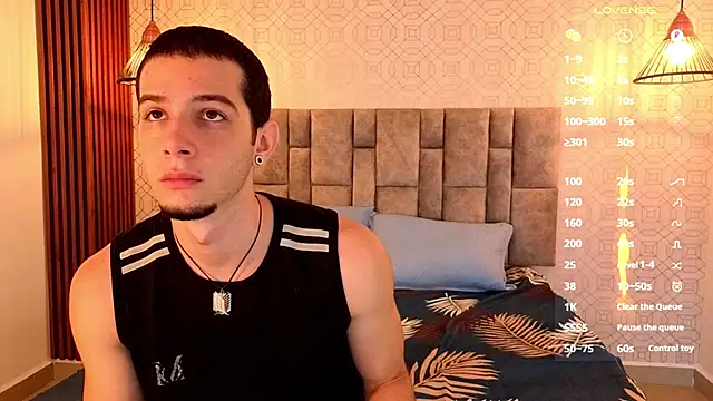 isaacblaze  online show from June 12, 2026, 4:11 am