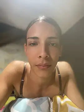 Cata miah online show from May 19, 2026, 6:36 pm