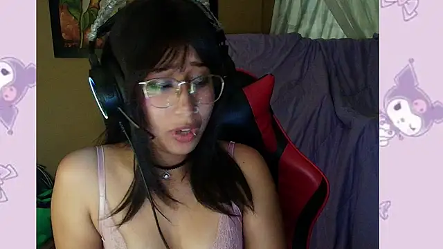 laritlover online show from June 20, 2026, 5:10 am